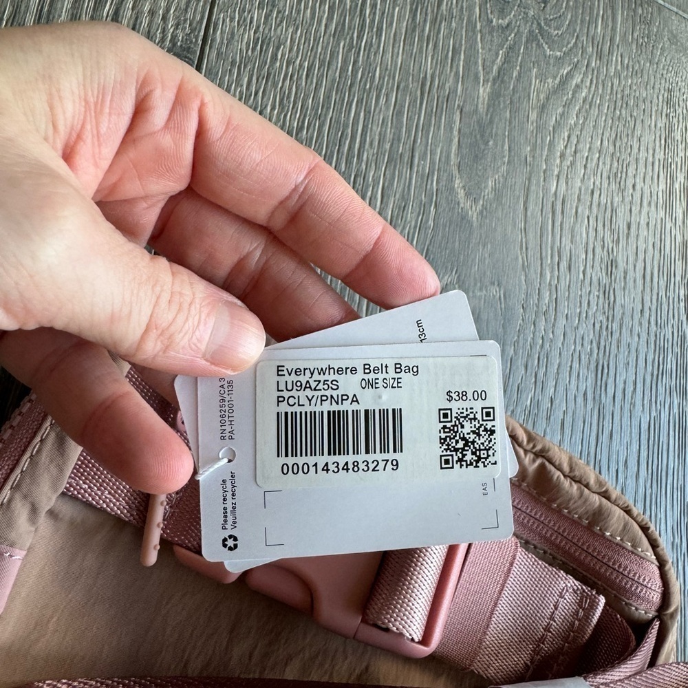 Lululemon Everywhere Belt Bag in Pink Clay/Pink Pastel - Picture 7 of 11